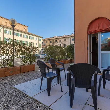 Apartmán Guesthost - Dimora Storica Manfredini Nel Cuore Di Ferrara