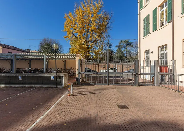 Guesthost - Dimora Storica Manfredini Nel Cuore Di Apartmán