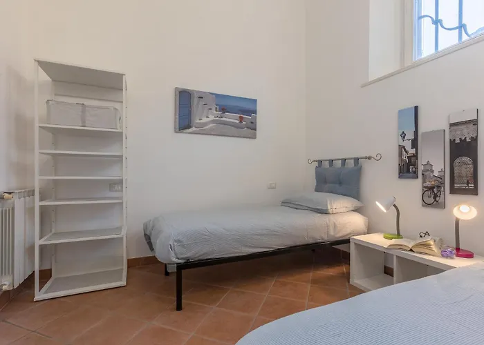 Guesthost - Dimora Storica Manfredini Nel Cuore Di Apartament *